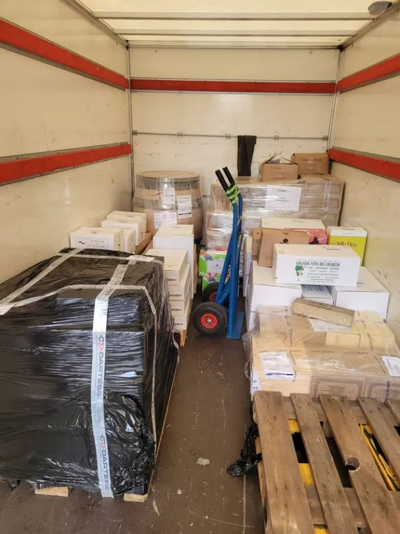 Combien de cartons peut-on mettre dans une camionnette de transport ?, Paris 8, Label Courses